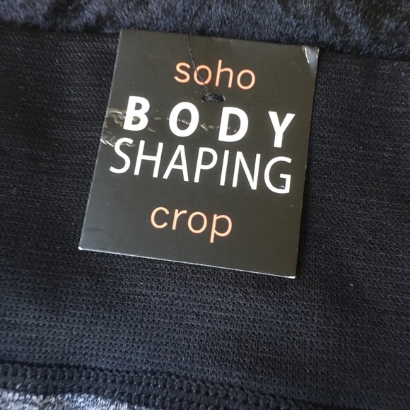 SOHO FORM FITTING, BODY-SHAPING WORKOUT BOTTOMS - Picture 2 of 8